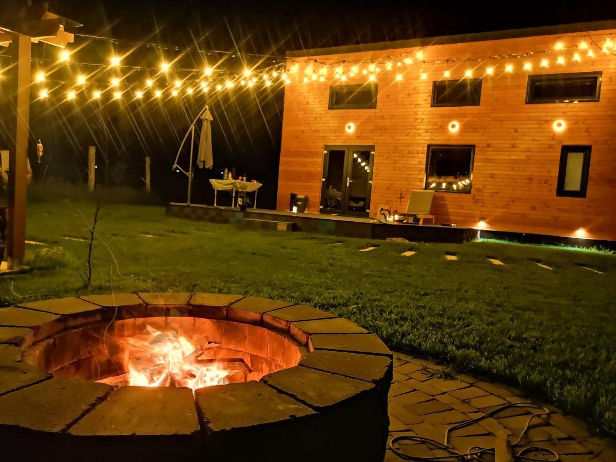 Hotel Tiny House - Baia De Fier Esterno foto