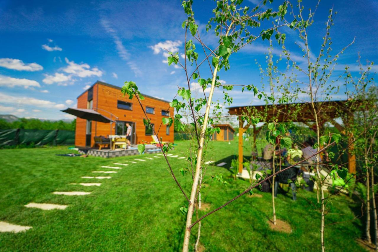 Hotel Tiny House - Baia De Fier Esterno foto