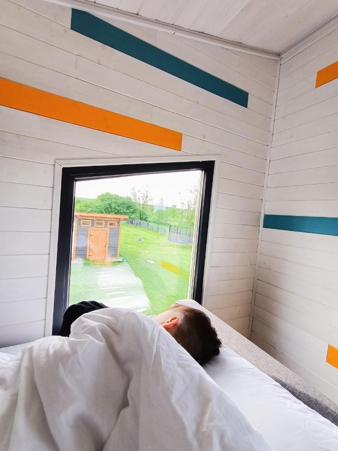 Hotel Tiny House - Baia De Fier Esterno foto